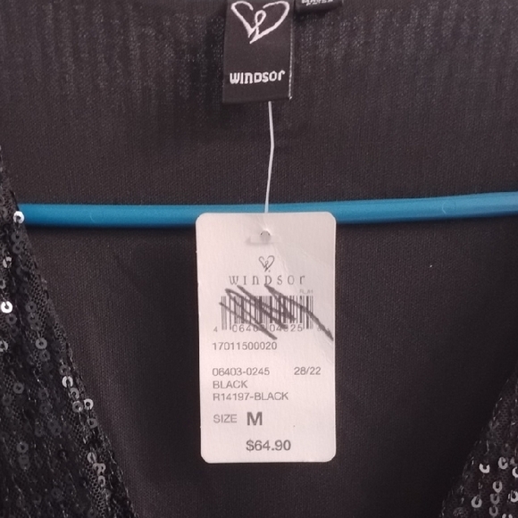 ⭐ NWT Windsor Black 🖤 Midnight Sequin Long Sleeve Romper Size Medium - Picture 2 of 6